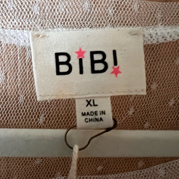 COPY - NWT white blouse by bibi - Picture 4 of 6